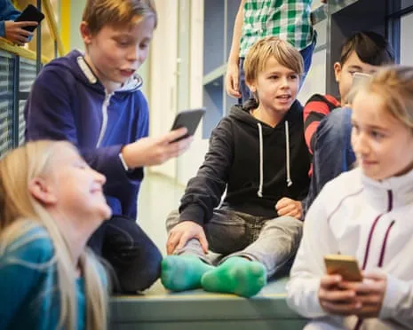 The Scandinavian nation to Enforce National Mobile Phone Ban in Educational Institutions