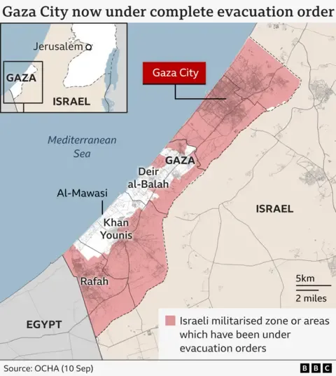 Countless Gaza Residents Evacuate as Israeli Forces Advance Deeper into Urban Areas