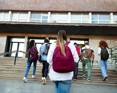 While Teen Boys Move Toward Conservatism, the Rise of the 'Relaxed Female' Trend Becomes Apparent