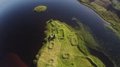 Historic Noble Fortress Uncovered on Hebridean Island